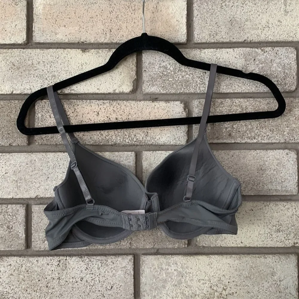 3for$20 bra has underwire 34C